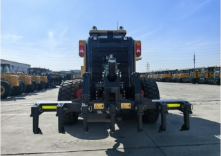 Грейдери XCMG GR3005T Pro