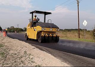 Валяци Гуменоколесни валяци Caterpillar CW16
