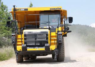 Камиони-самосвали Komatsu HD325-8E0