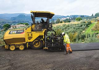 Колесни асфалтополагачи Caterpillar AP500F