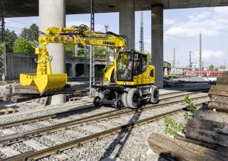 Колесни екскаватори Liebherr A 922 Rail Litronic