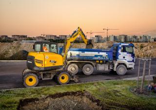 Колесни екскаватори Yanmar B 75 2PB