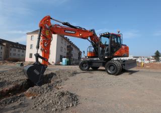 Колесни екскаватори Doosan DX 140 W
