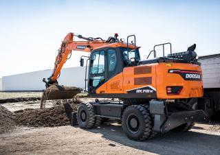 Колесни екскаватори Doosan DX140W-7