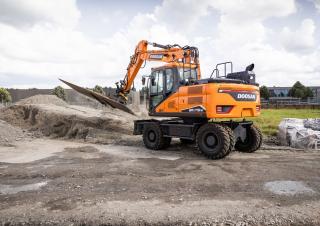 Колесни екскаватори Doosan DX170W-7