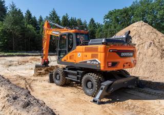 Колесни екскаватори Doosan DX210W-7