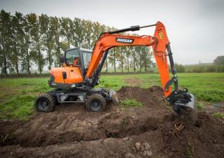 Колесни екскаватори Doosan DX57W