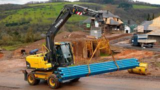 Колесни екскаватори Volvo EW140C