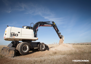 Колесни екскаватори Hidromek HMK 140 W