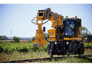 Колесни екскаватори Caterpillar M323F 