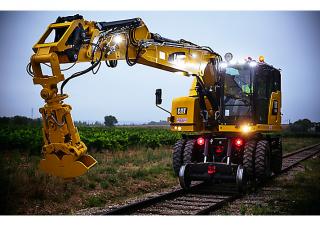 Колесни екскаватори Caterpillar M323F 