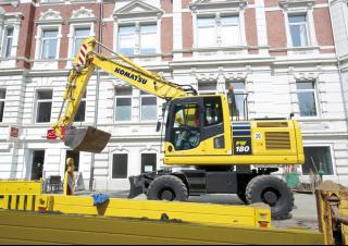 Колесни екскаватори Komatsu PW180-10