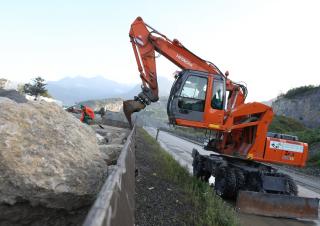 Верижни екскаватори Hitachi ZX 180 W