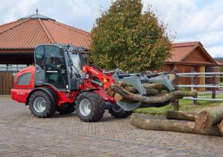 Колесни товарачи Weidemann 2080