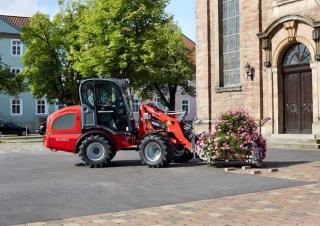 Колесни товарачи Weidemann 2080