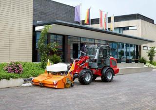 Колесни товарачи Weidemann 2080
