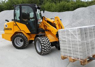 Колесни товарачи Schäffer 3450 S