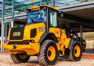 Колесни товарачи JCB 411 HT