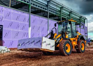 Колесни товарачи JCB 411 HT