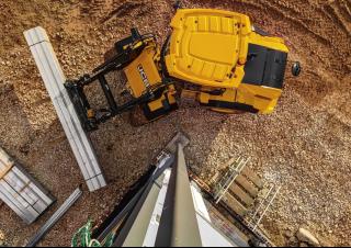 Колесни товарачи JCB 411 HT