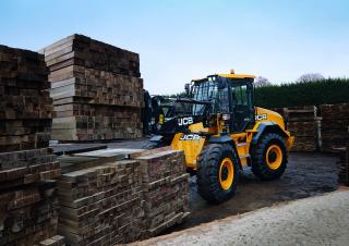 Колесни товарачи JCB 417 HT