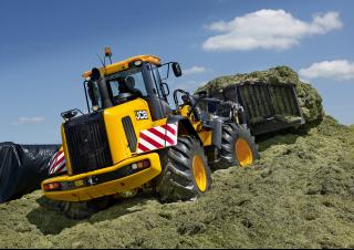 Колесни товарачи JCB 435S