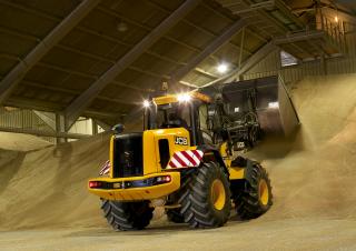 Колесни товарачи JCB 435S