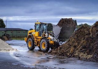 Колесни товарачи JCB 437 Agri