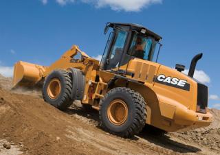Колесни товарачи Case 621 E