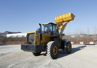Колесни товарачи SEM 655D