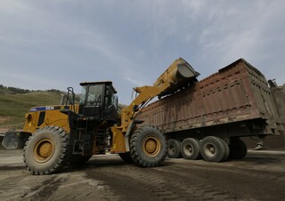 Колесни товарачи SEM 656D 