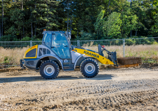 Колесни товарачи Kramer 8105