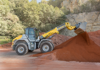Колесни товарачи Kramer 8145T