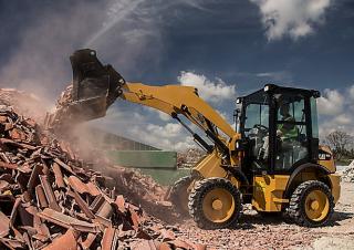 Колесни товарачи Caterpillar 903C 2