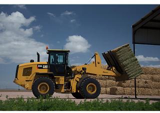 Колесни товарачи Caterpillar 926M