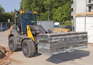 Колесни товарачи Mecalac AF1200