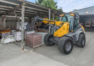 Колесни товарачи Mecalac AS900tele