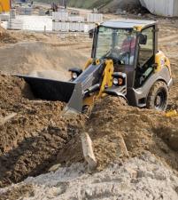 Колесни товарачи Mecalac AX 1000