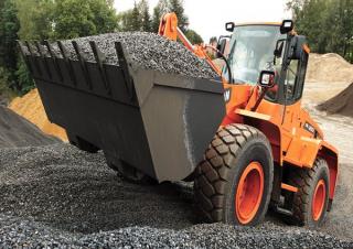 Колесни товарачи Doosan DL 250
