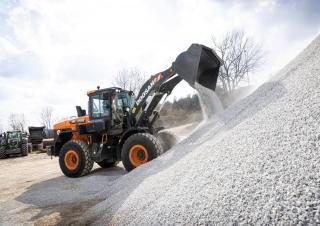 Колесни товарачи Doosan DL220-7