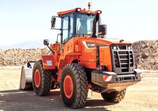 Колесни товарачи Doosan DL250-5
