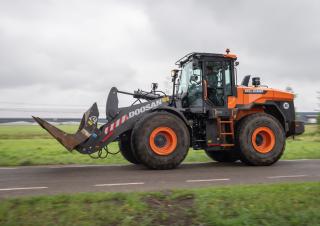 Колесни товарачи Doosan DL280-7