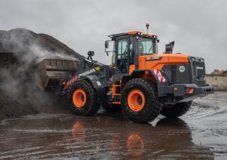 Колесни товарачи Doosan DL280-7
