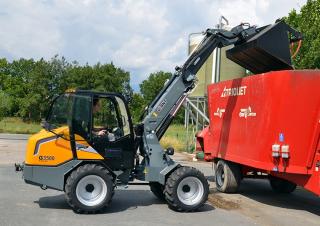 Колесни товарачи Giant G3500 Tele