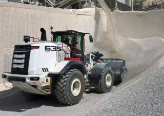 Колесни товарачи Hidromek HMK 635 WL