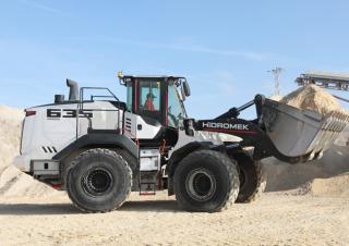 Колесни товарачи Hidromek HMK 635 WL