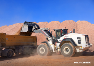 Колесни товарачи Hidromek HMK 640 WL