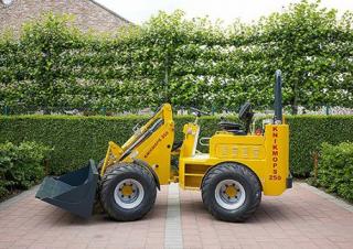 Колесни товарачи Gebr. Geens KM250