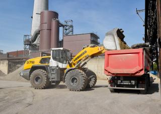 Колесни товарачи Liebherr L 576 XPower
