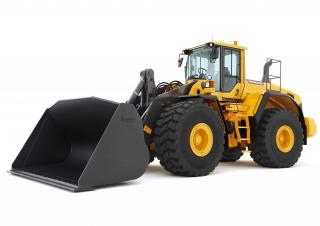 Колесни товарачи Volvo L220G